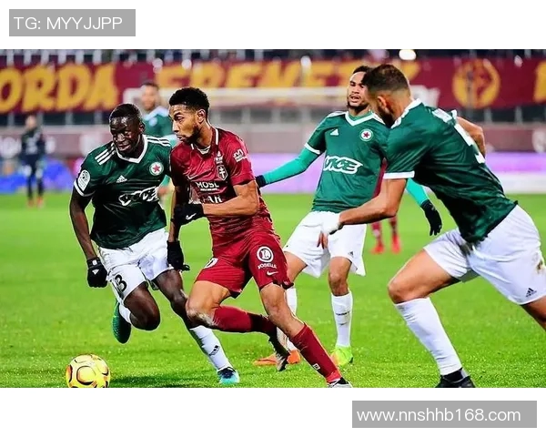 里昂与斯特拉法在联杯激战正酣谁能晋级下一轮决战