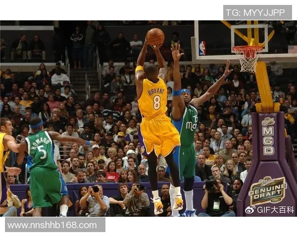 科比传奇：从篮球场上的巨星到全球偶像的奋斗与启示